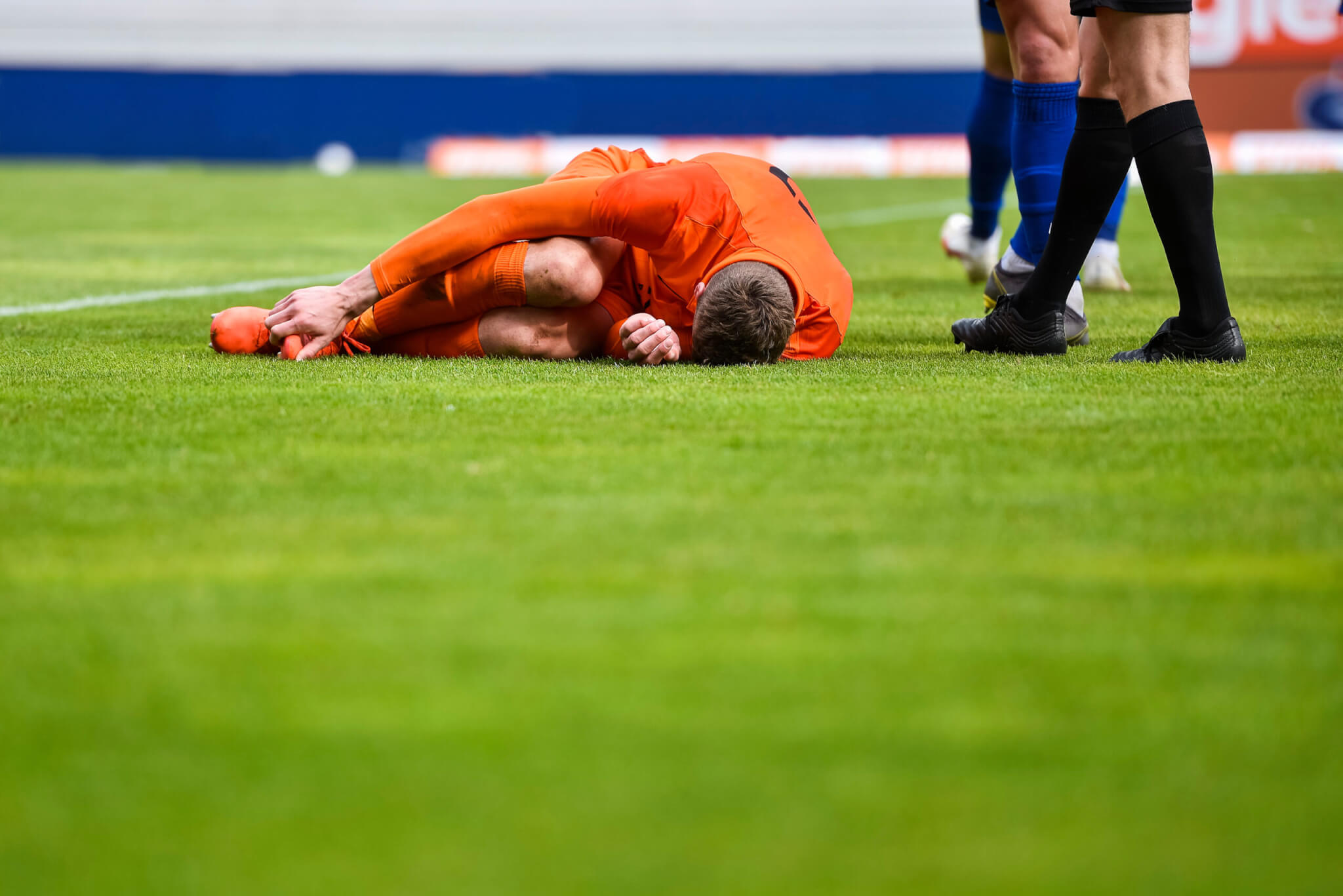 Protect Your Spine and Neck While Enjoying Sports this Season