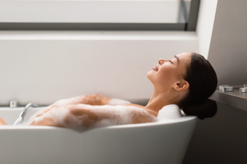Taking A Bath Can Help Your Spine
