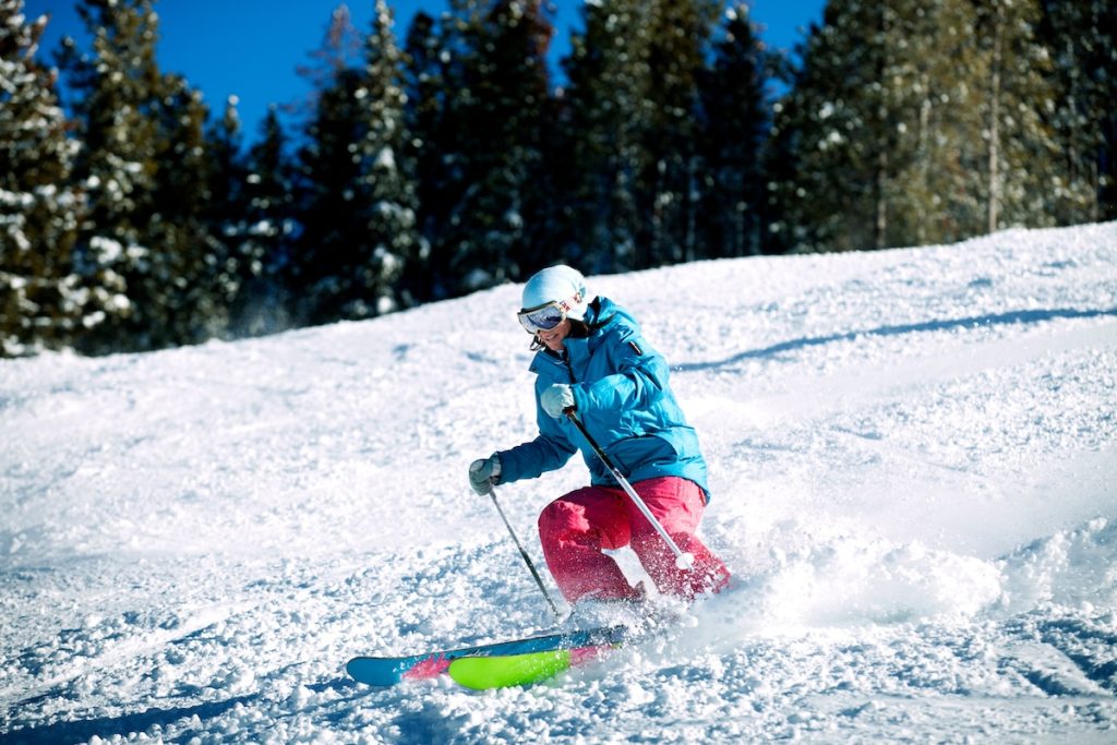 Benefits of Skiing For Those With Spinal Stenosis